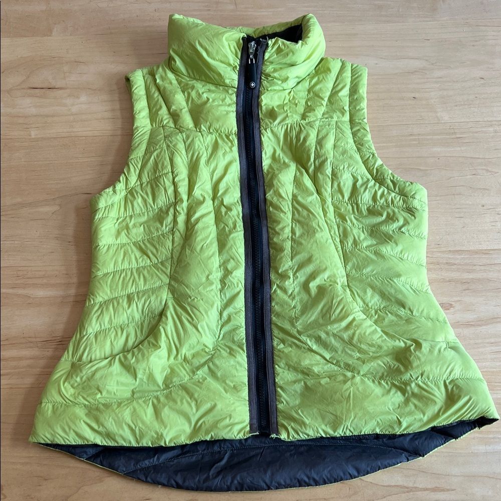 Lime Green Halifax Traders Quilted Vest with Black Zipper